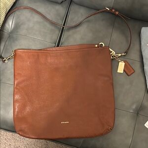 Like new Coach Madison chestnut Brown Leather hobo shoulder bag